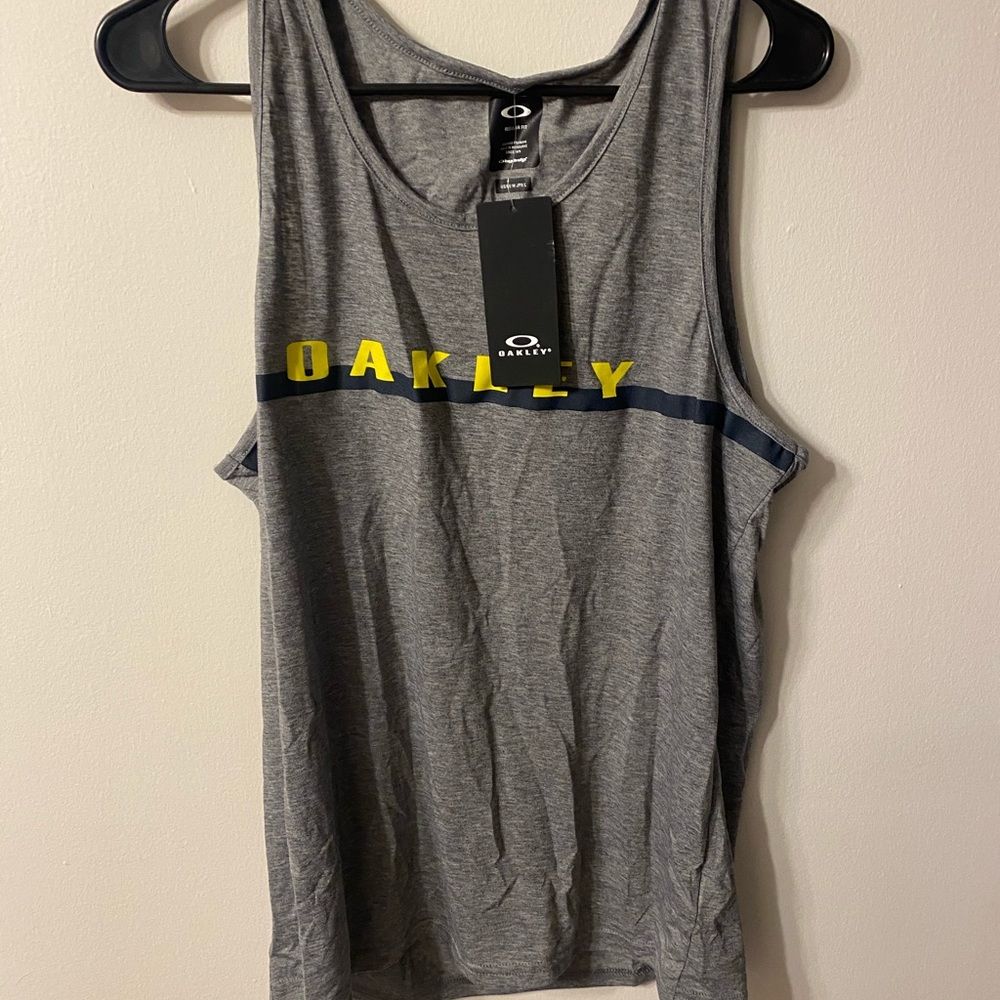Oakley Tank Top NWT